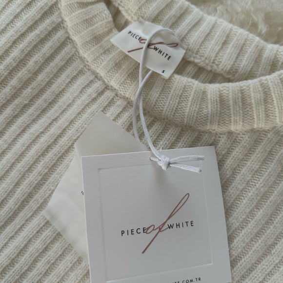 PIECE OF WHITE
Caitlin Belted Knit Mini Dress - Picture 9 of 10